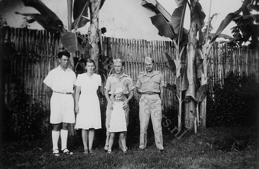 152 Malang april 1948 Fam Molenkamp