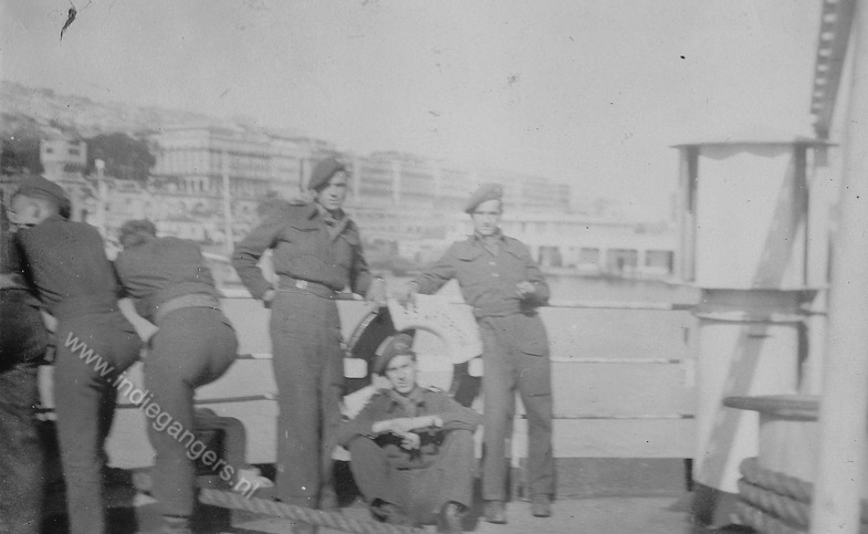 12 SS Waterman in Algiers